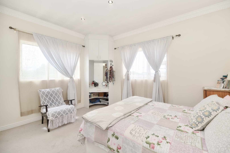 4 Bedroom Property for Sale in Pearly Beach Western Cape